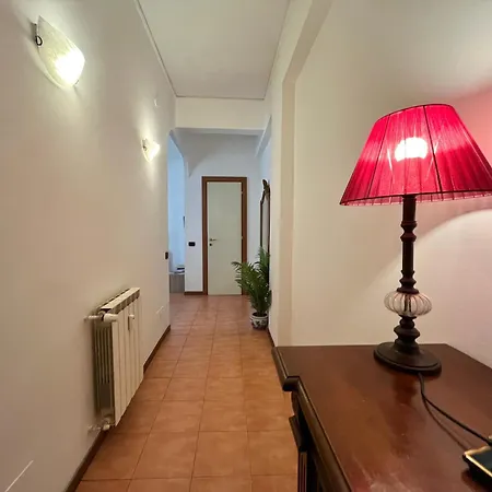 Donna Acciuga La Spezia